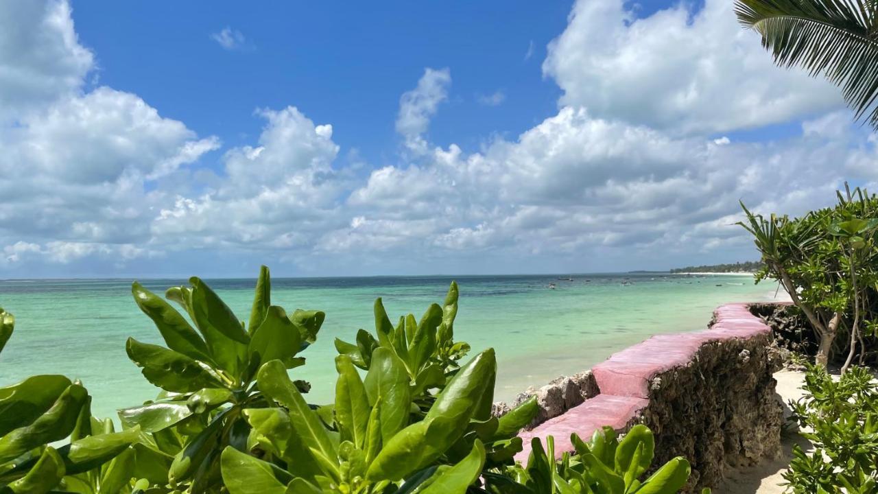 Palumboreef Beach Resort Uroa Extérieur photo