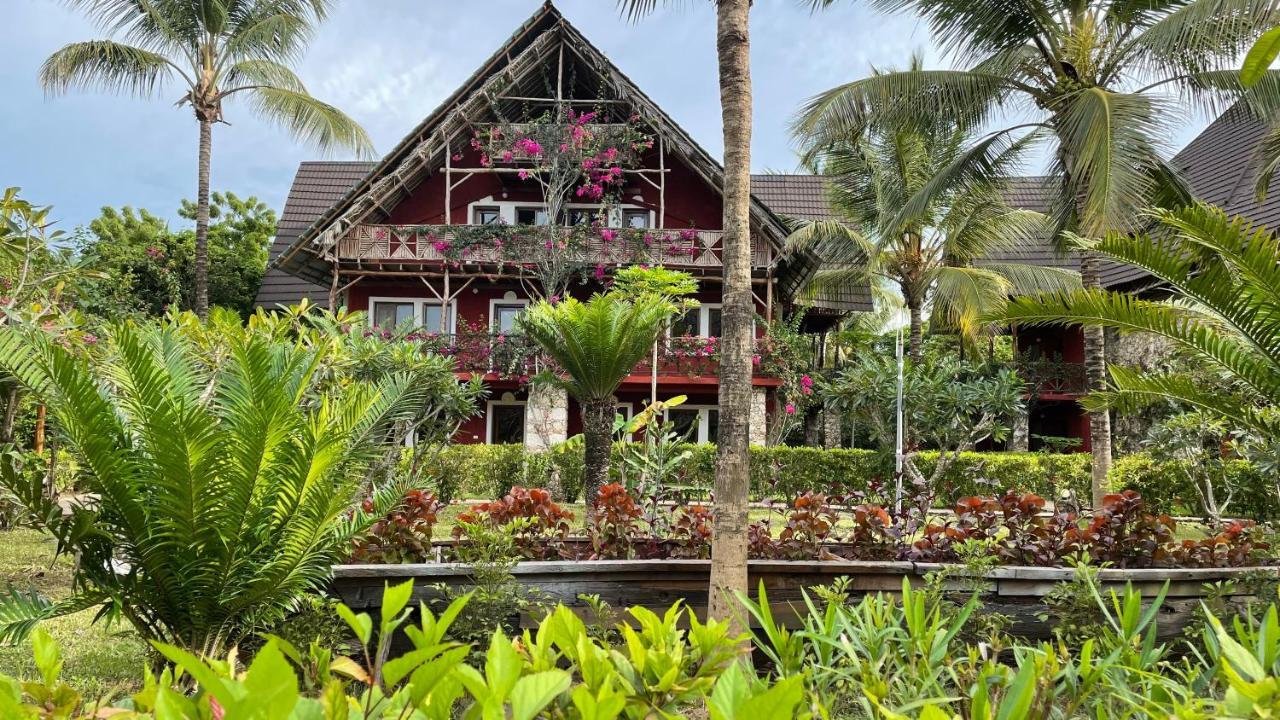 Palumboreef Beach Resort Uroa Extérieur photo