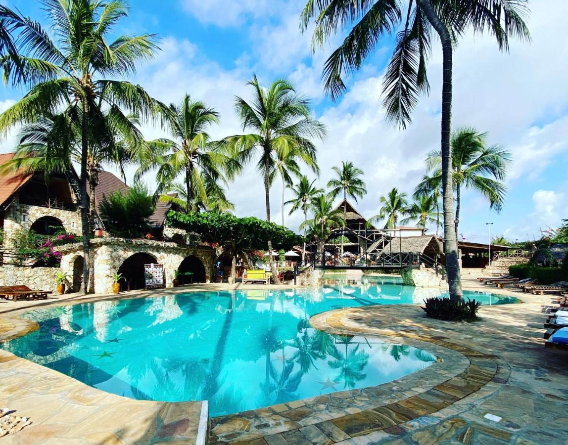 Palumboreef Beach Resort Uroa Extérieur photo