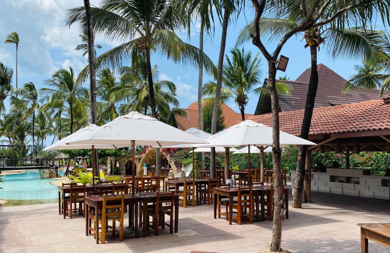 Palumboreef Beach Resort Uroa Extérieur photo
