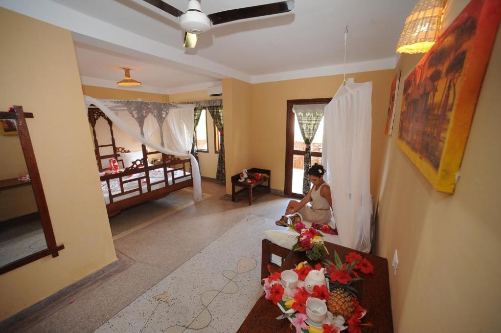 Palumboreef Beach Resort Uroa Chambre photo